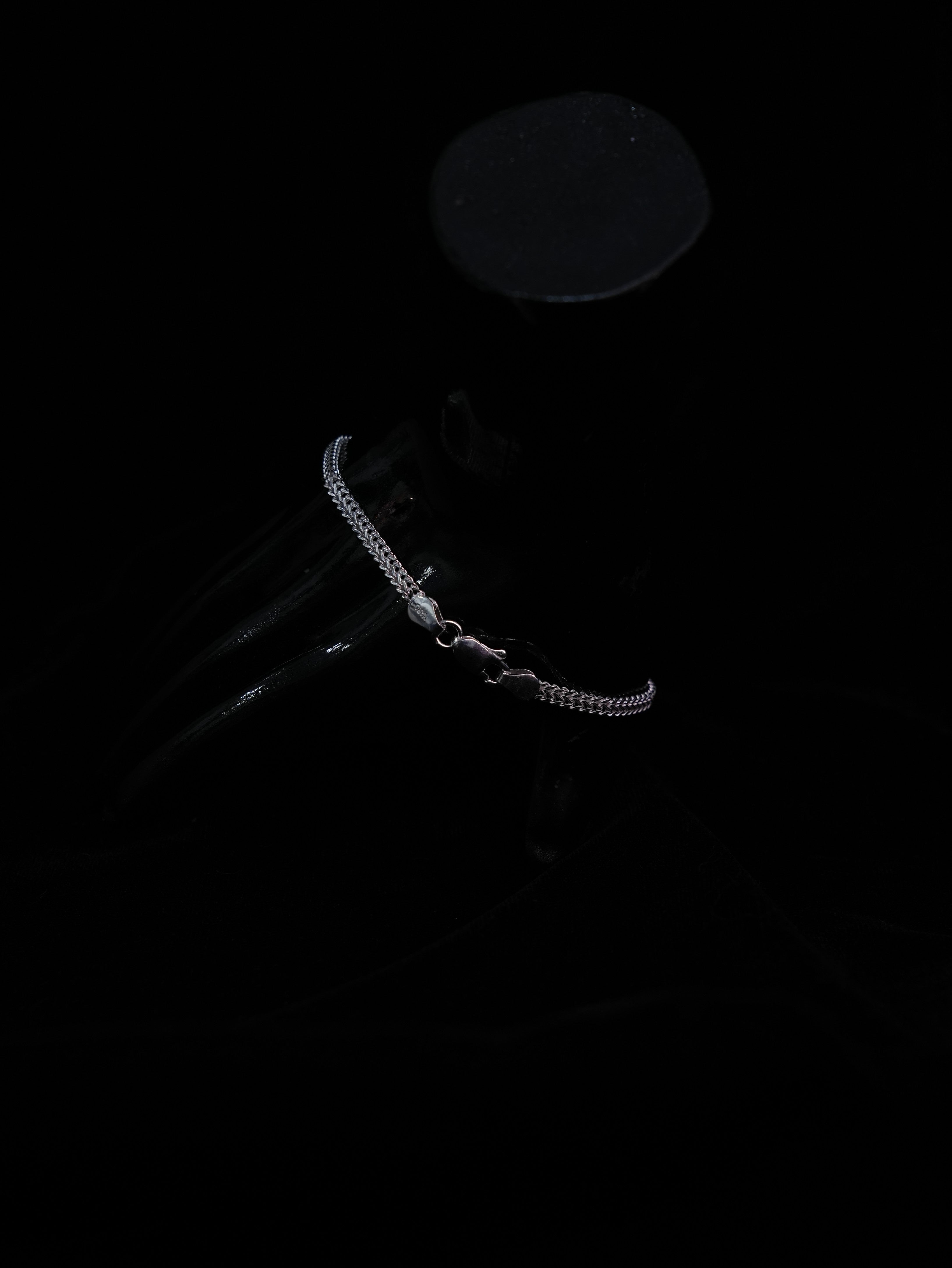 V chain Bracelet
